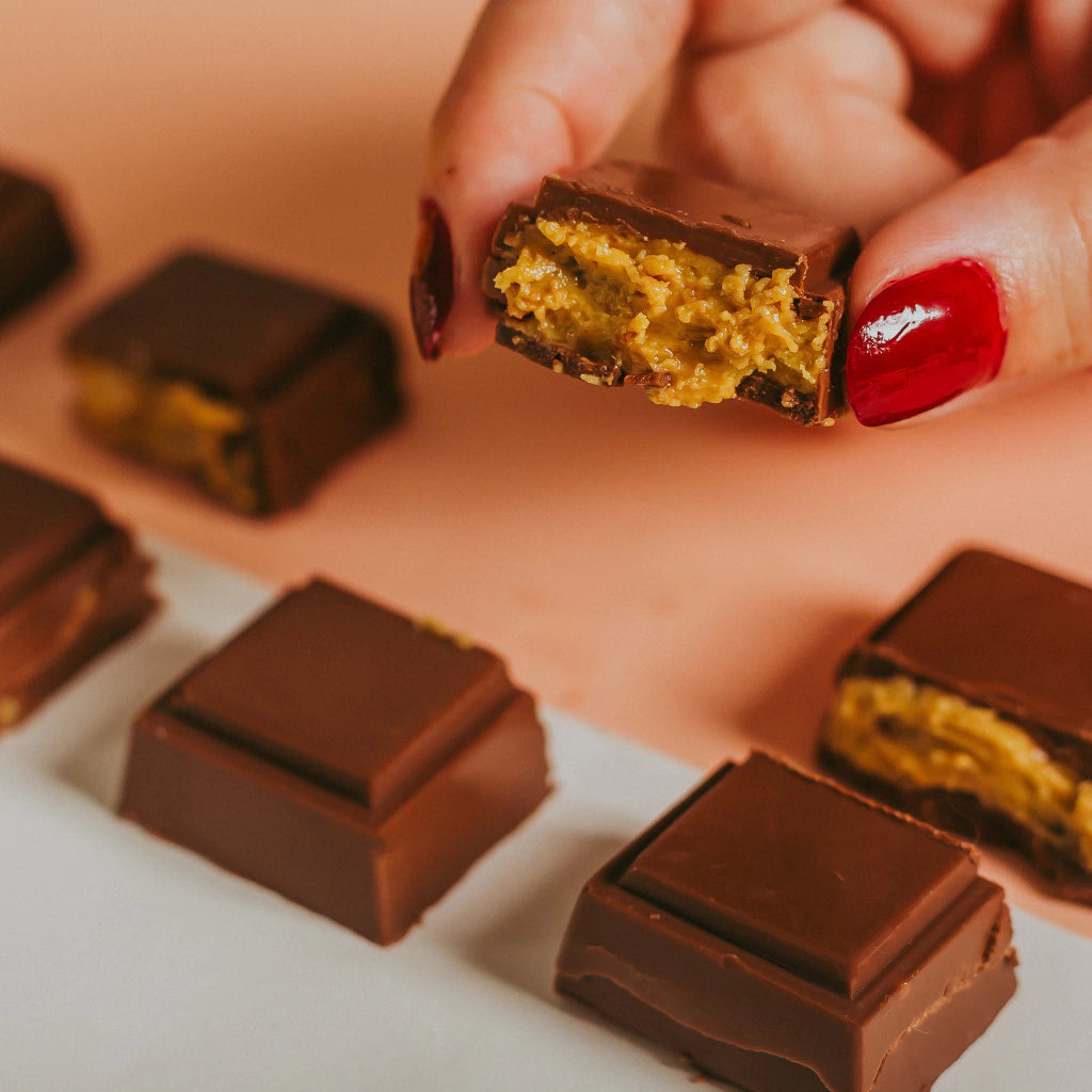 Display de Barra Recheada de Chocolate Ao Leite com Creme de Maracujá - Zero Poliol, Zero Adição de Açúcares, Lactose e - imagem 3