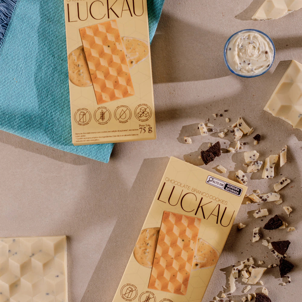 Barra Chocolate Branco com pedaços de Cookies - Zero Adição de Açúcares, Lactose e Glúten - Luckau - 75g - imagem 2